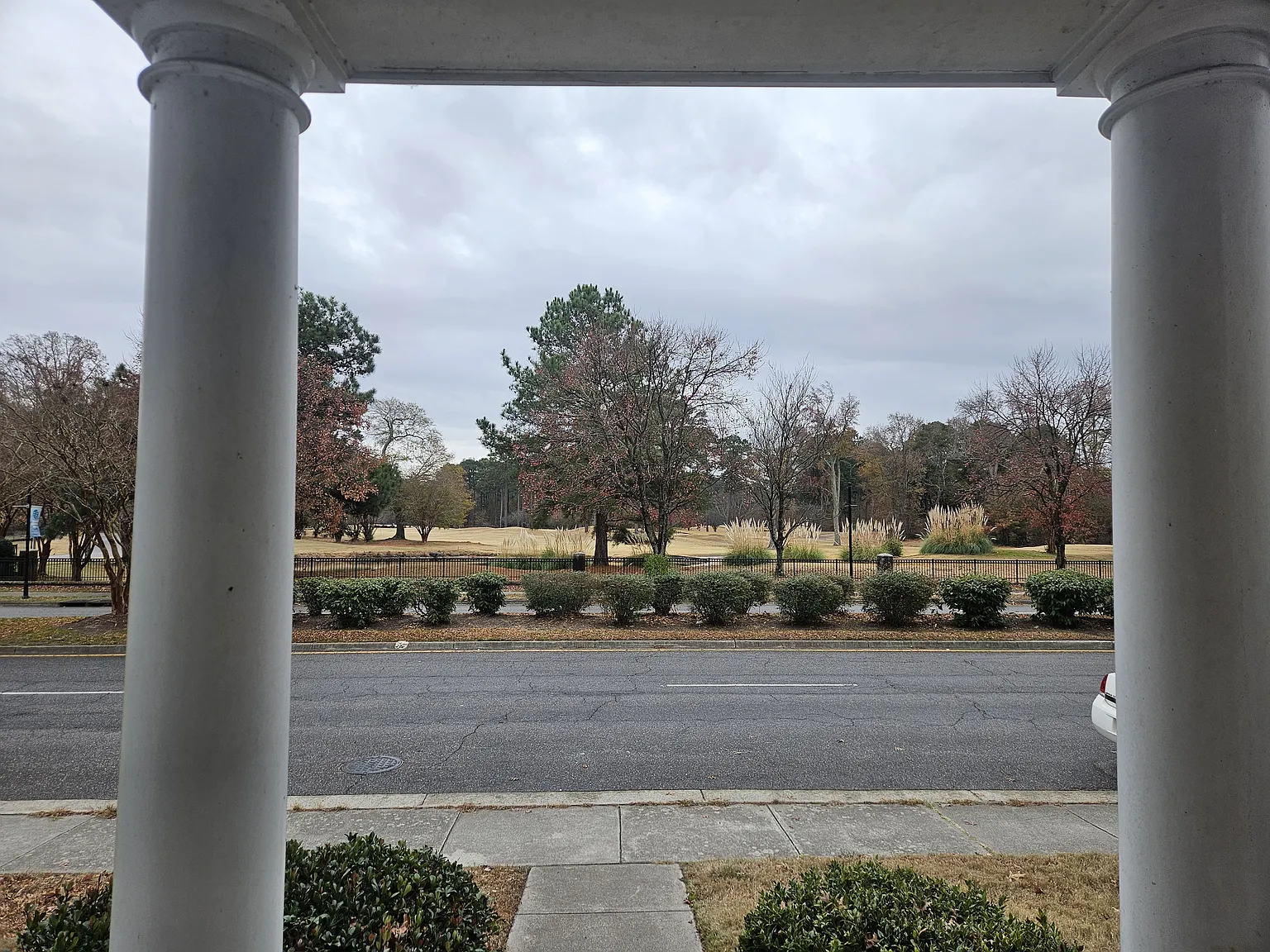 4 bed, 2.5 bath, 2018 sqft, $2,700 — Photo 3