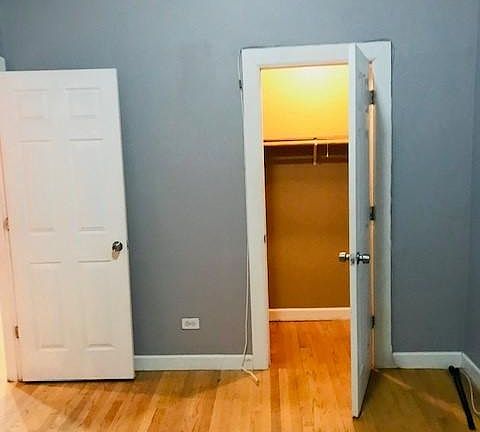 5th image of 3606 S Giles Ave #2