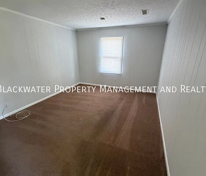 1609 McVeigh Rd #7 — Photo 2