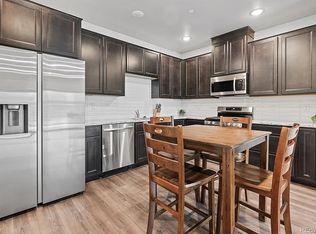 9962 W Victoria Pl #102, Littleton, CO 80017