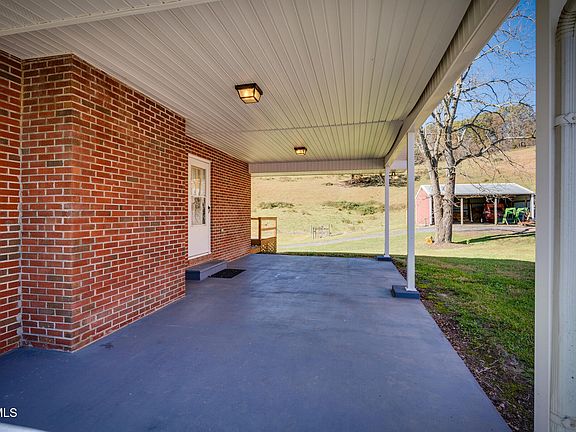 5th image of 523 Mount Zion Rd