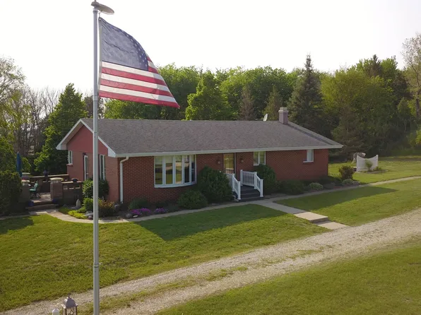 6579 200th Ave, Newell, IA 50568