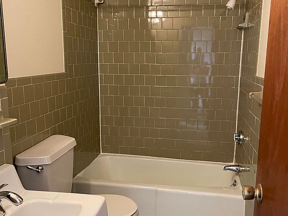 3rd image of 62 Lexington St #3