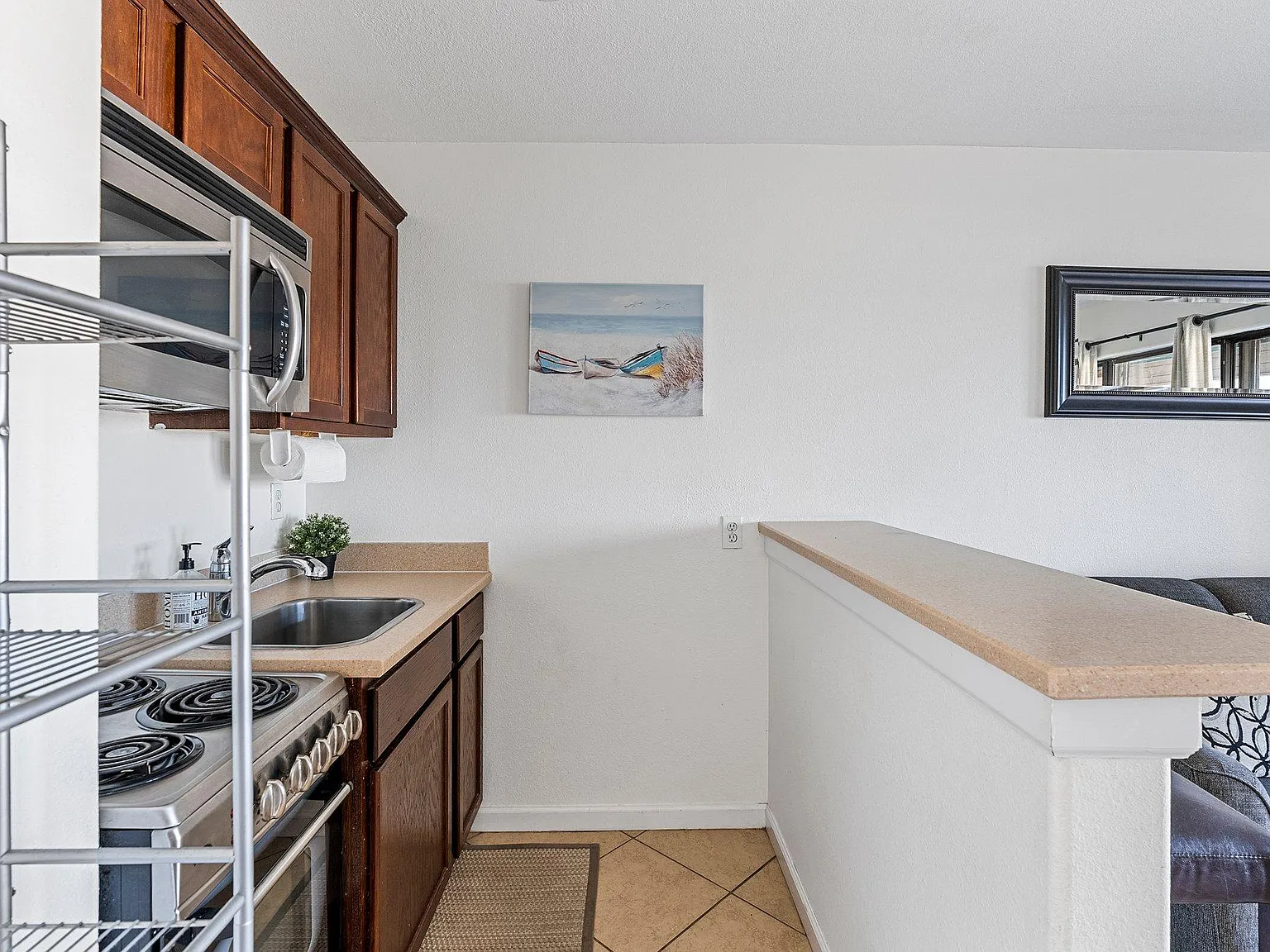 1 bed, 420 sqft, $1,150 — Photo 3