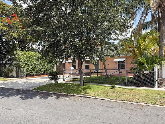 3rd image of 723 Valley Forge Rd
