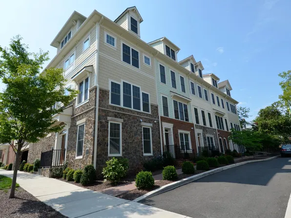 1912 N Vance St, Arlington, VA 22201