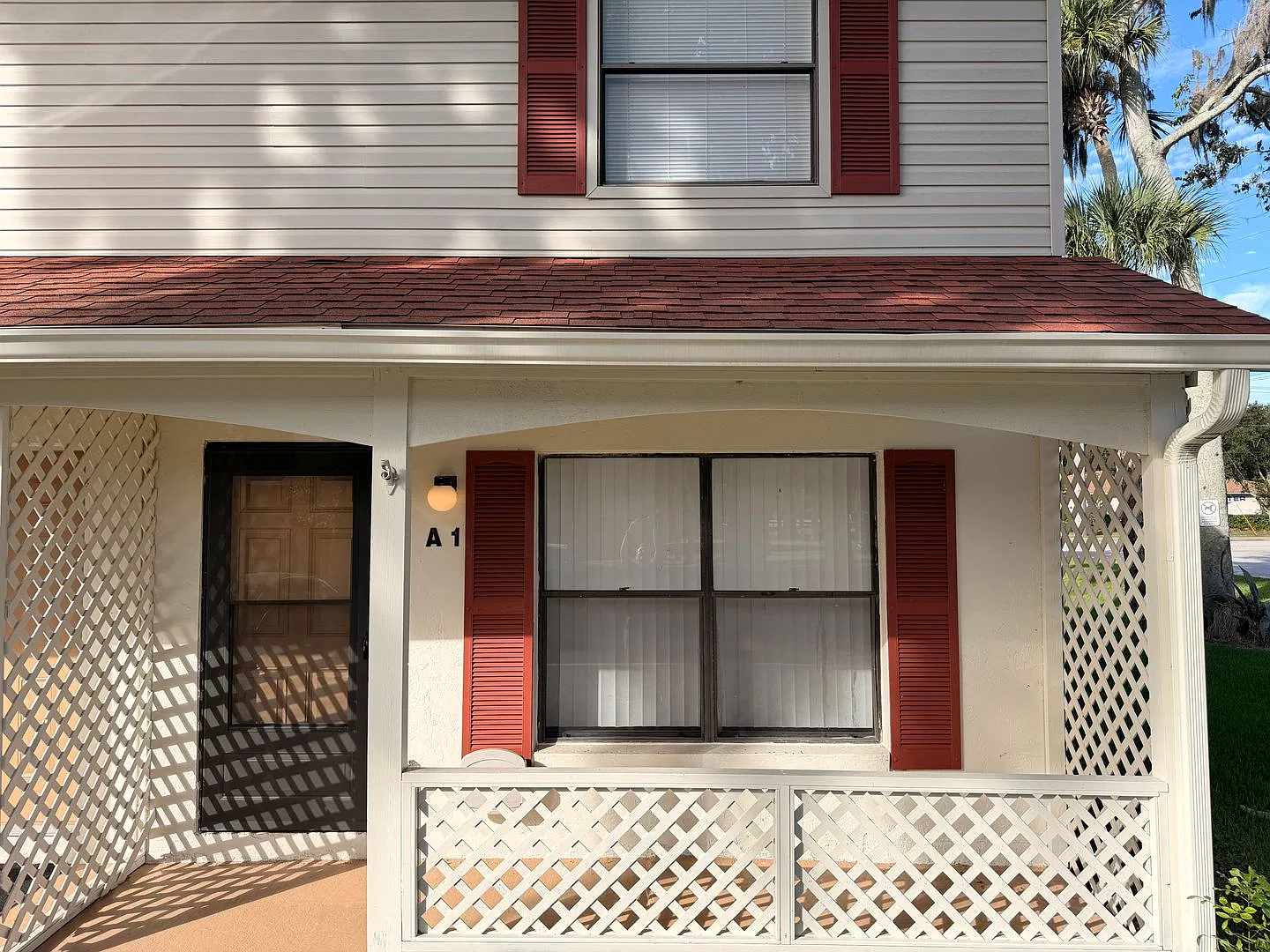Charming 2BR/1.5BA Townhome - Ideal Location in Port Orange — Photo 1