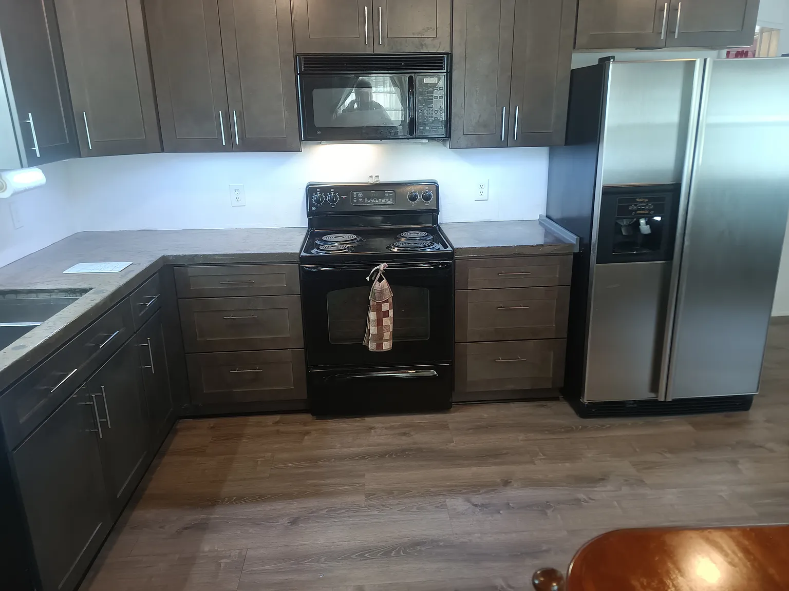 2 bed, 900 sqft, $1,749 — Photo 4