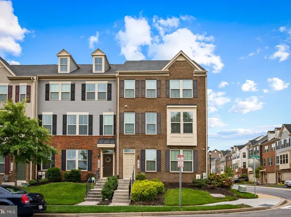 7610 Hubble Dr, Lanham, MD 20706