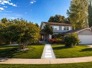 7541 Chaminade Ave, Canoga Park, CA 91304
