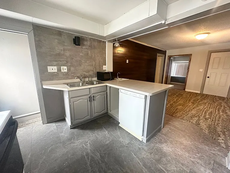 727 Washington St — Photo 44