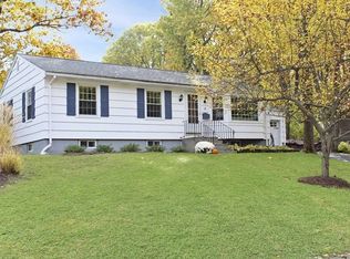 12 Wild Rose Ave, Holden, MA 01520