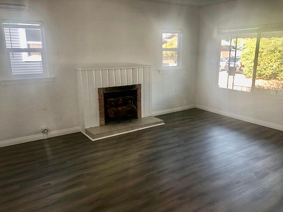 5th image of 427 Raymond Dr