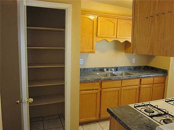 2nd image of 2029 Solano Dr
