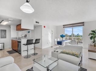 816 NW 11th St APT 607, Miami, FL 33126