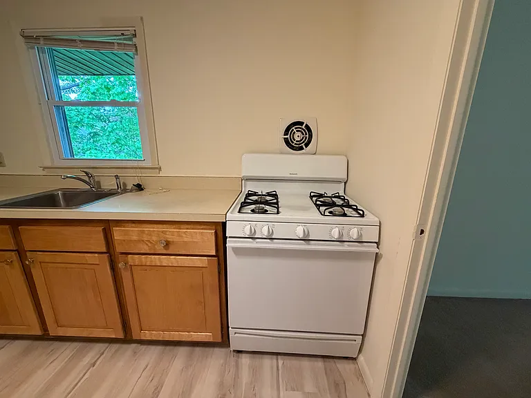 888 Main St #2-F — Photo 7