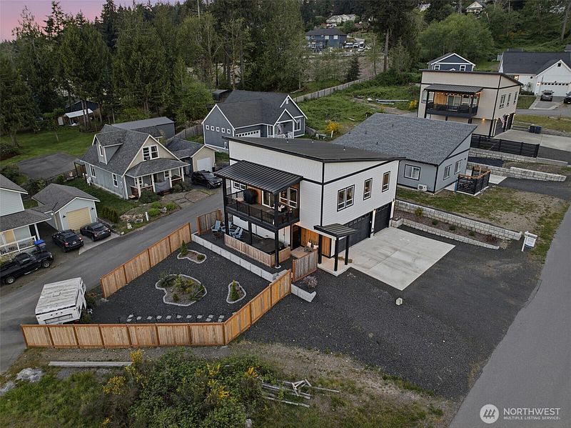3rd image of 17 E Sellegren Road