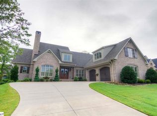 9 Scogin Dr, Greenville, SC 29615