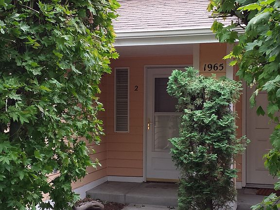 Walkway to front door