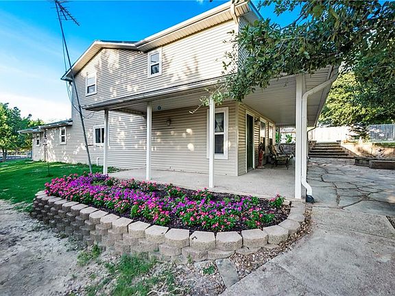 5th image of 93 Chavarria Dr