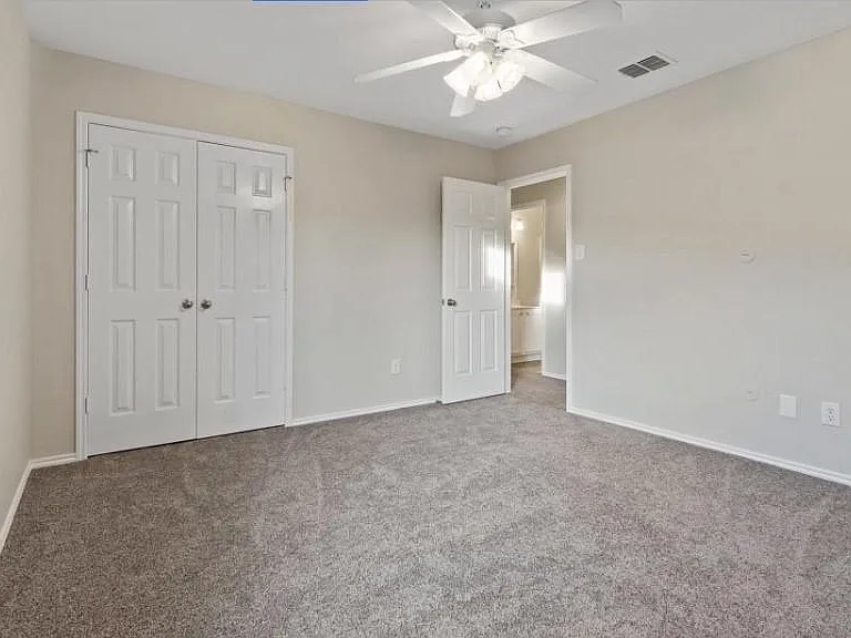 1912 Diamond Lake Trl — Photo 12