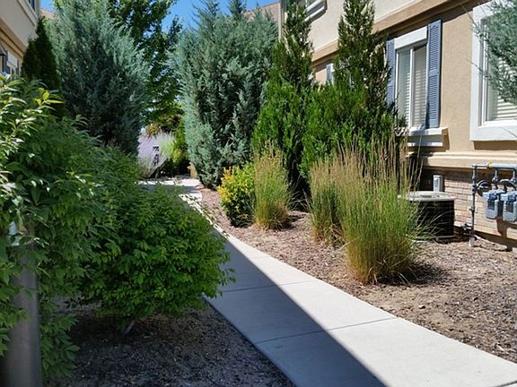 4th image of 1751 Pinewood Dr APT 4D