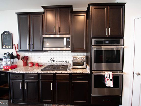 4th image of 9004 Hunt Meadow Ln