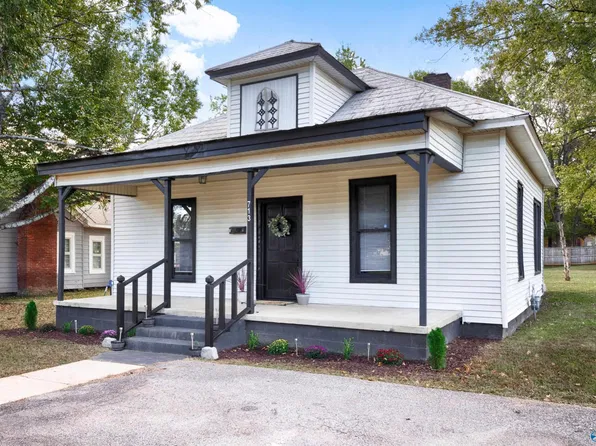 713 W Washington St, Athens, AL 35611