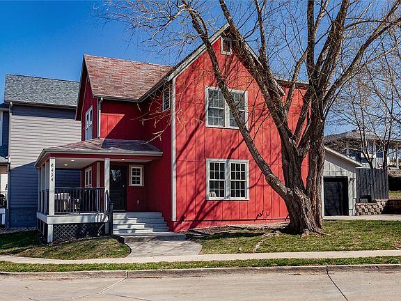3rd image of 8434 Long Meadow Ln