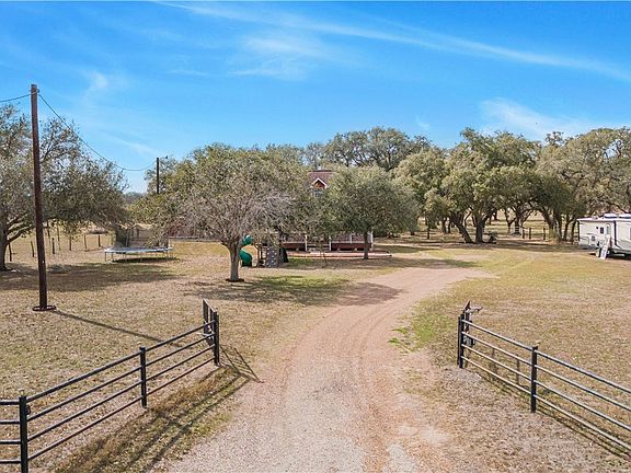 3rd image of 60 Ewing Rd