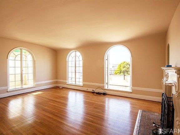 4th image of 3560 Divisadero St