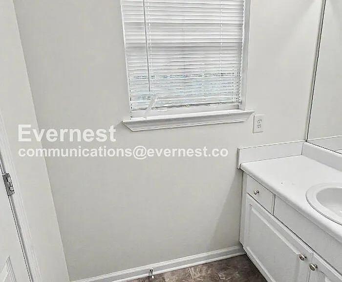 6699 Sunset Hills Blvd — Photo 15