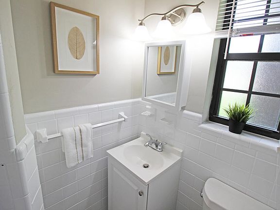 4th image of 6902 Laflam Cir