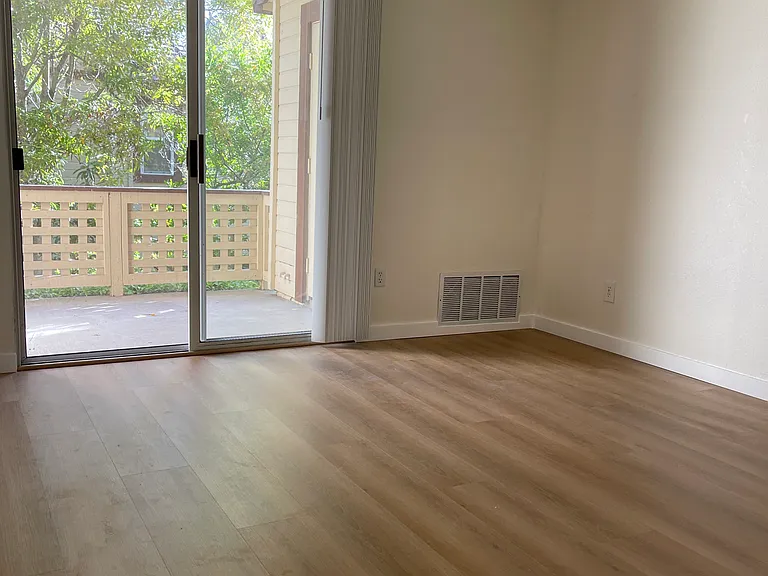 210 Dorada Ct — Photo 6