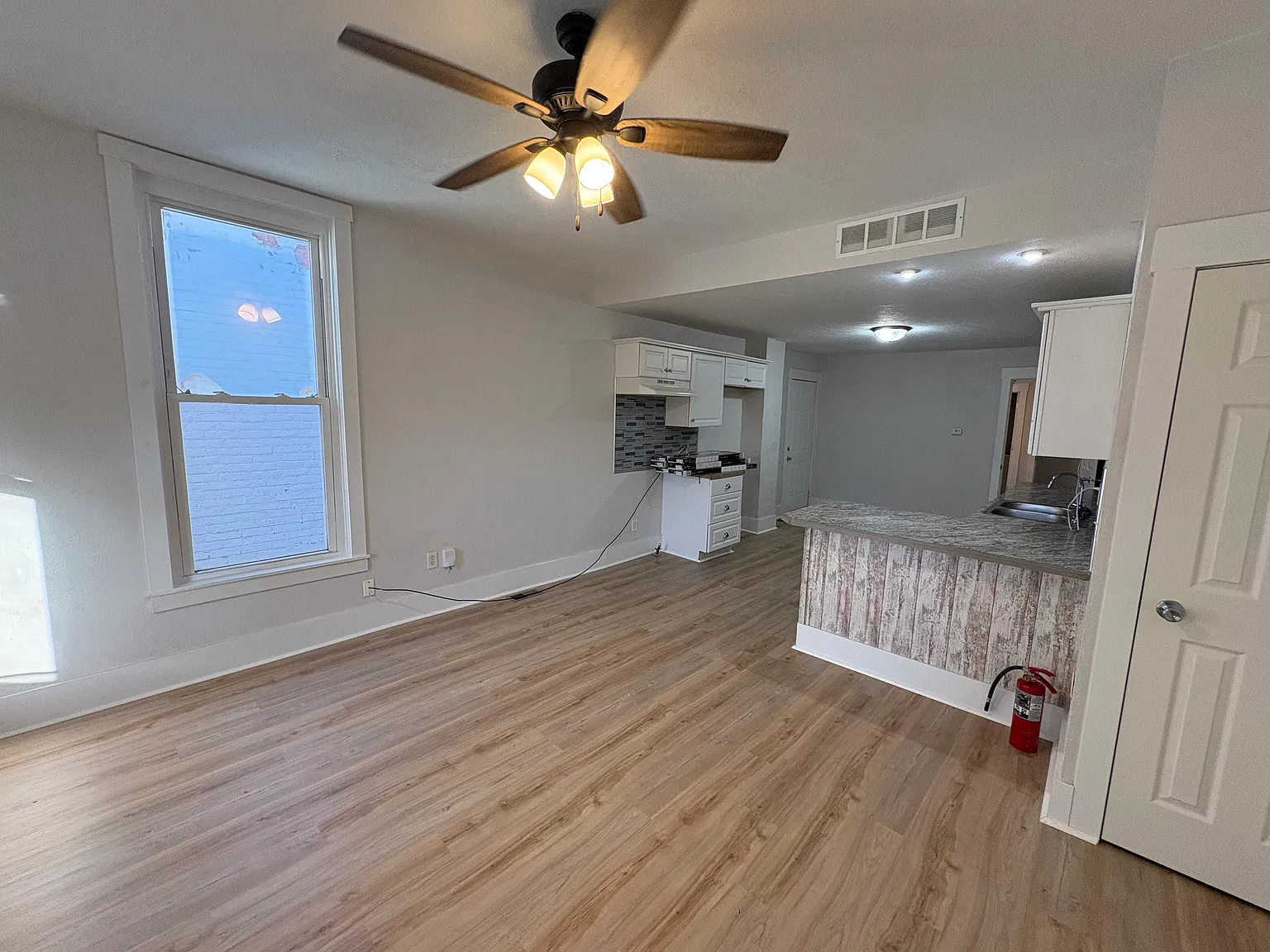 1711 Nevada St — Photo 2