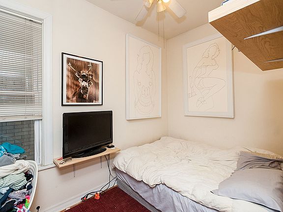 3rd image of 1928 W Henderson St #1F