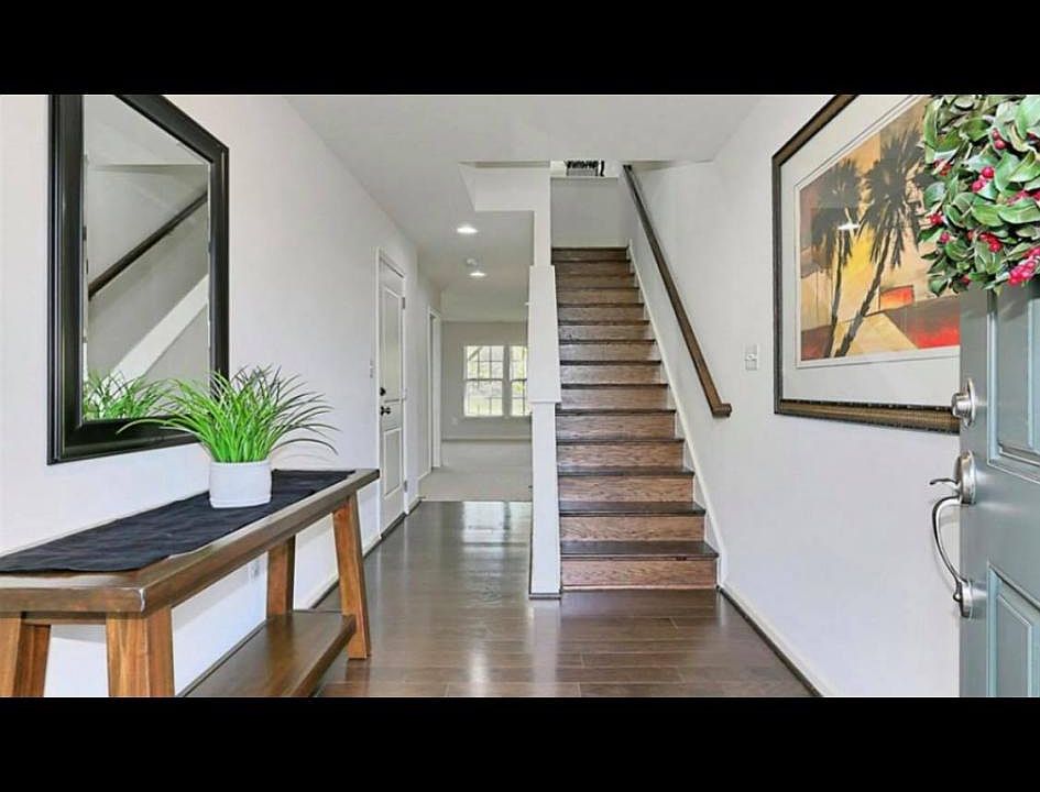 1st image of 9129 Balaton Lake Ln