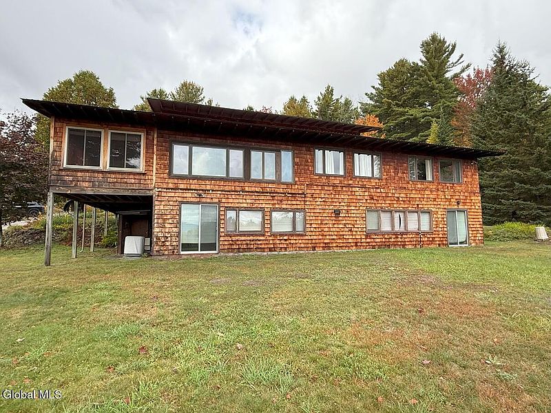 3rd image of 662 Charley Hill Road