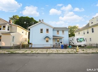 12 Smith St #2, Derby, CT 06418
