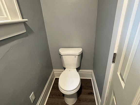 5th image of 1053 Fairbanks Pl