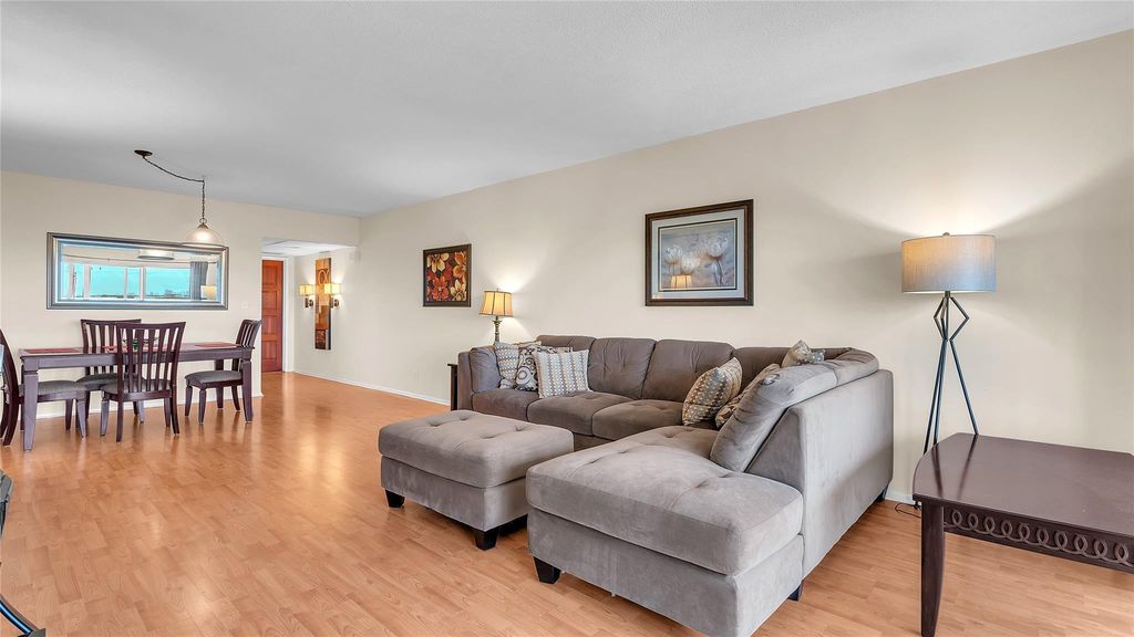 3150 N Palm Aire Dr APT 909, photo 6