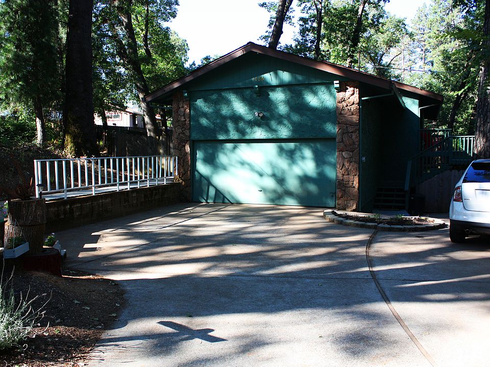 2nd image of 1086 Maple Park Dr