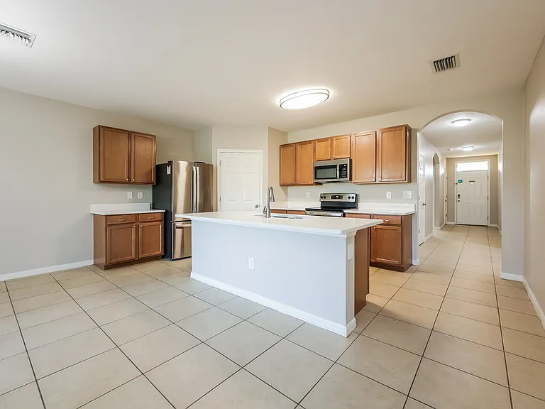 509 SW 11th Ave — Photo 7