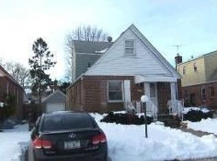 22824 114th Dr, Cambria Heights, NY 11411