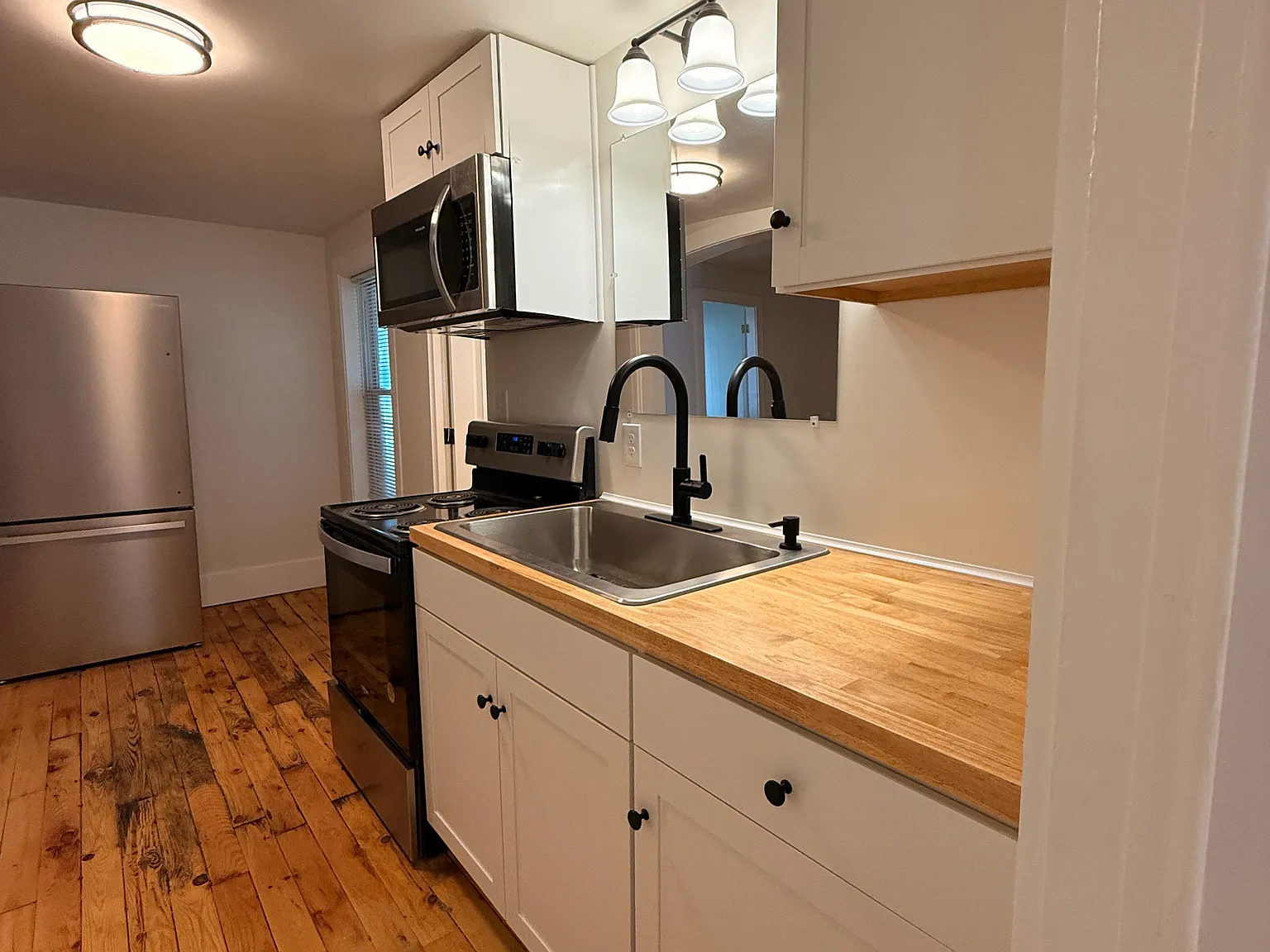 2 bed, $1,950 — Photo 3
