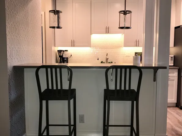 1000 Knapps Highway APT 32, Fairfield, CT 06825