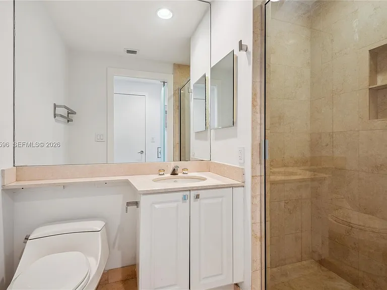 747 Crandon Blvd #Penthouse 10 — Photo 15