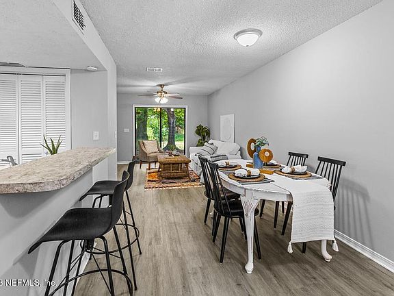 5th image of 7631 JANA Lane S