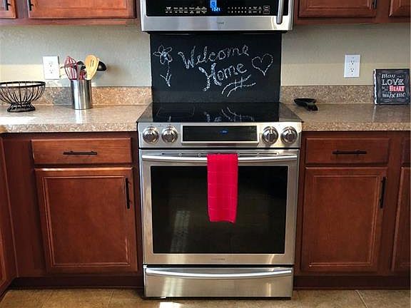 4th image of 804 Dove Meadows Dr