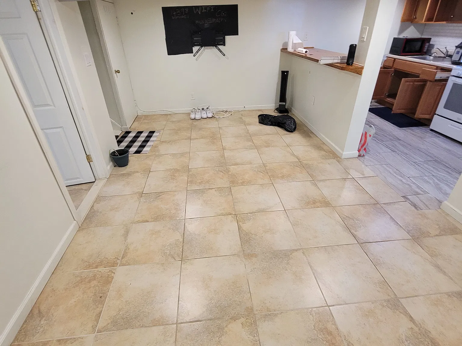 1 bed, 880 sqft, $1,600 — Photo 4
